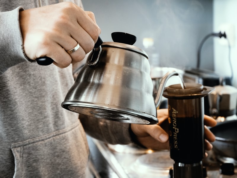 Kỹ thuật pha cà phê bằng Aeropress | PrimeCoffee